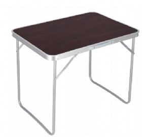 Folding table