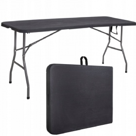 Folding table